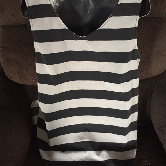 StyleMint tank - Picture 2 of 3